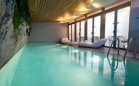 Hotel B55 Paris